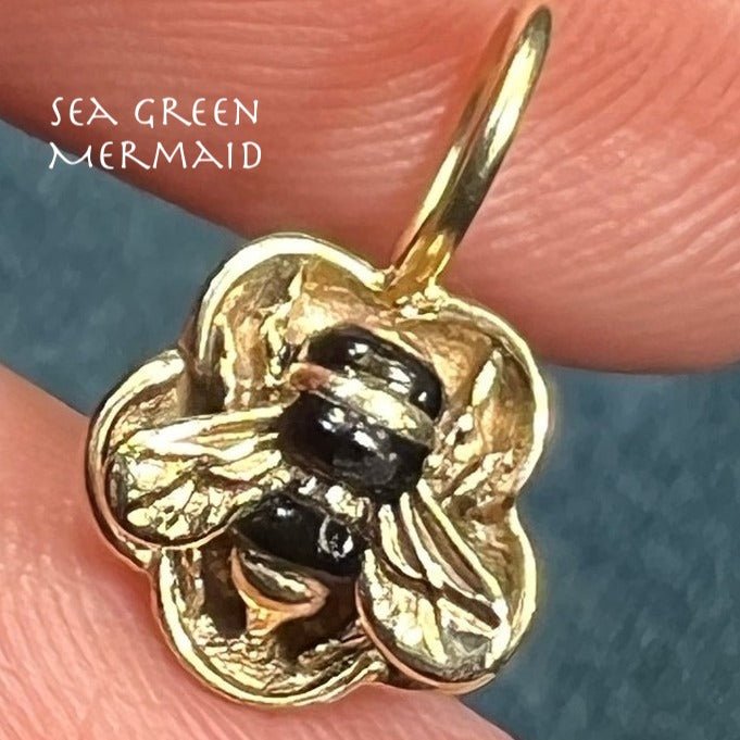 14k Yellow Gold Bumble BEE Pendant. Designer TINY!!