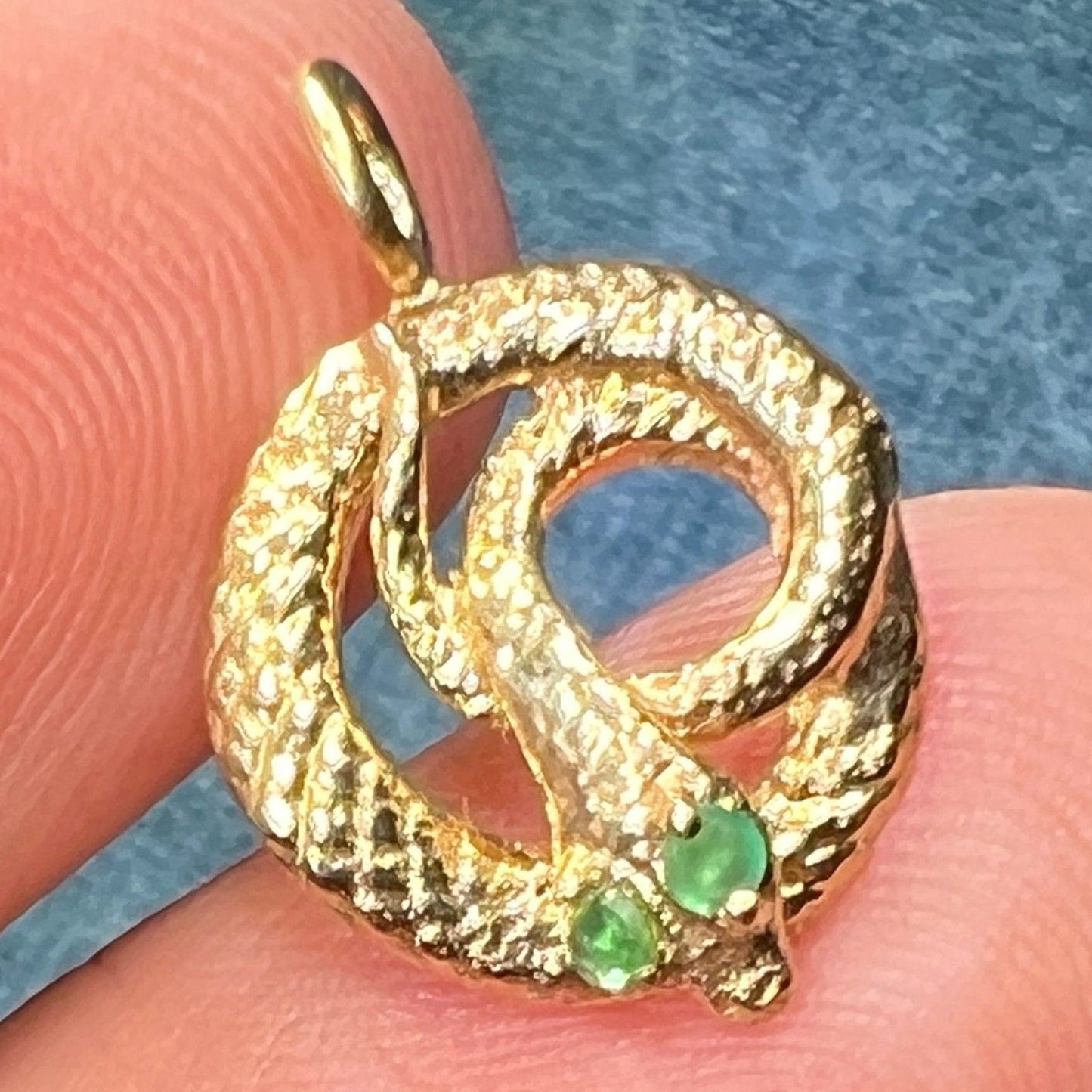 14k Yellow Gold Coiled SNAKE Pendant w Emerald Eyes. Tiny!