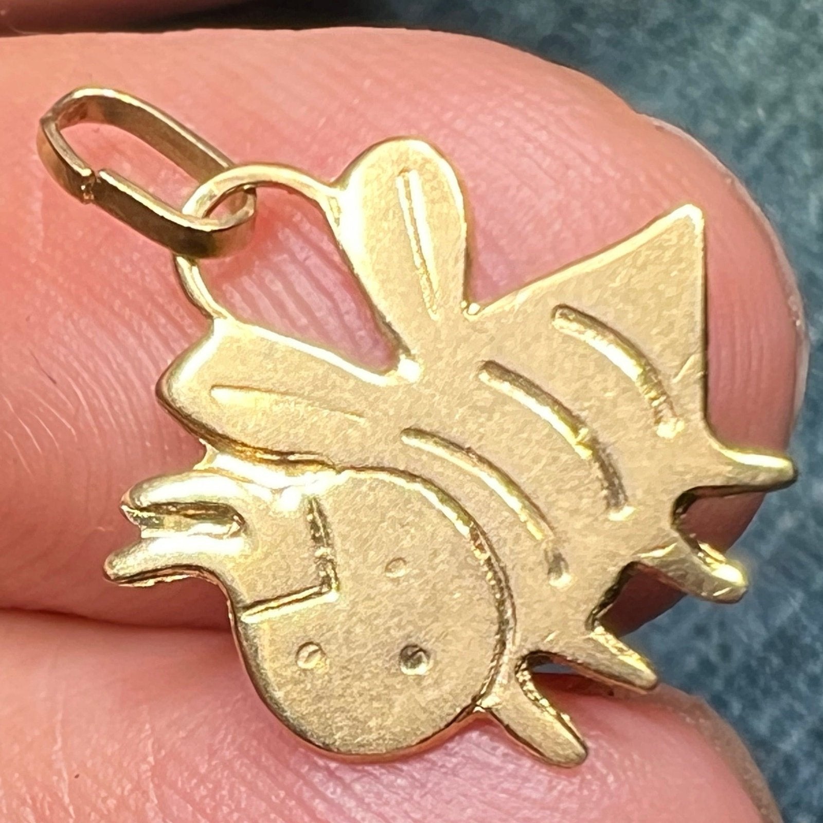 14k Yellow Gold Cranky Bumble Bee Pendant. Tiny!