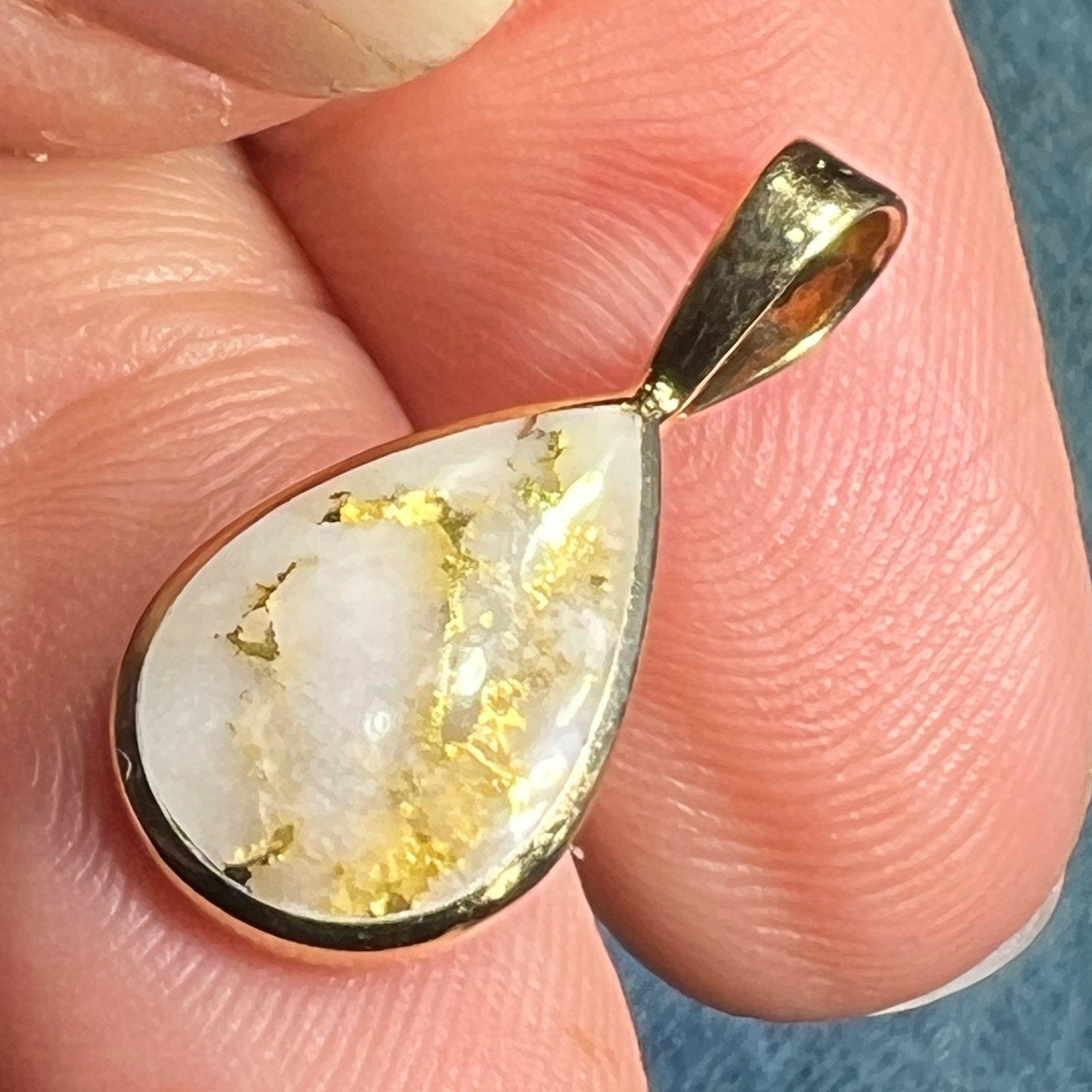 14k Yellow Gold Designer ALASKAN Gold Quartz Teardrop Pendant