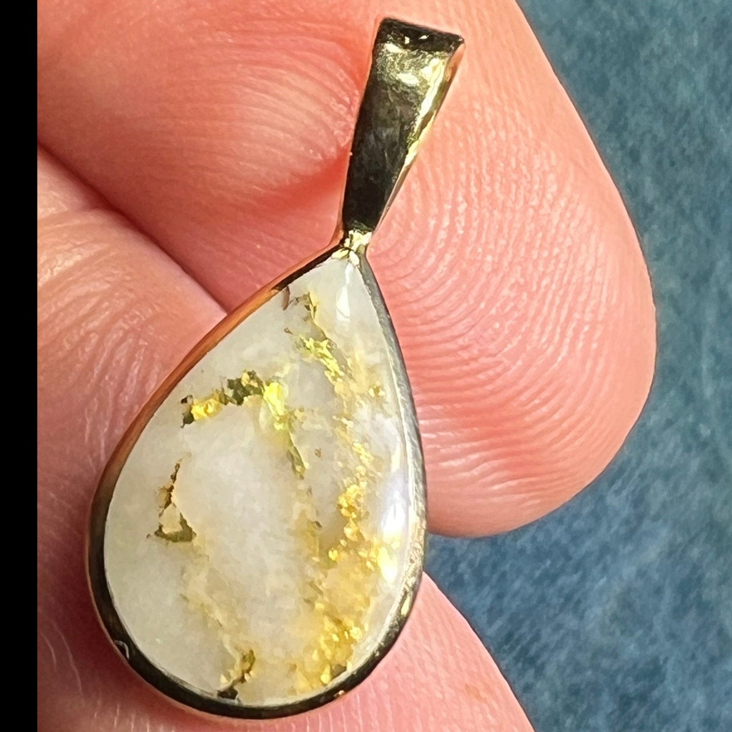 14k Yellow Gold Designer ALASKAN Gold Quartz Teardrop Pendant