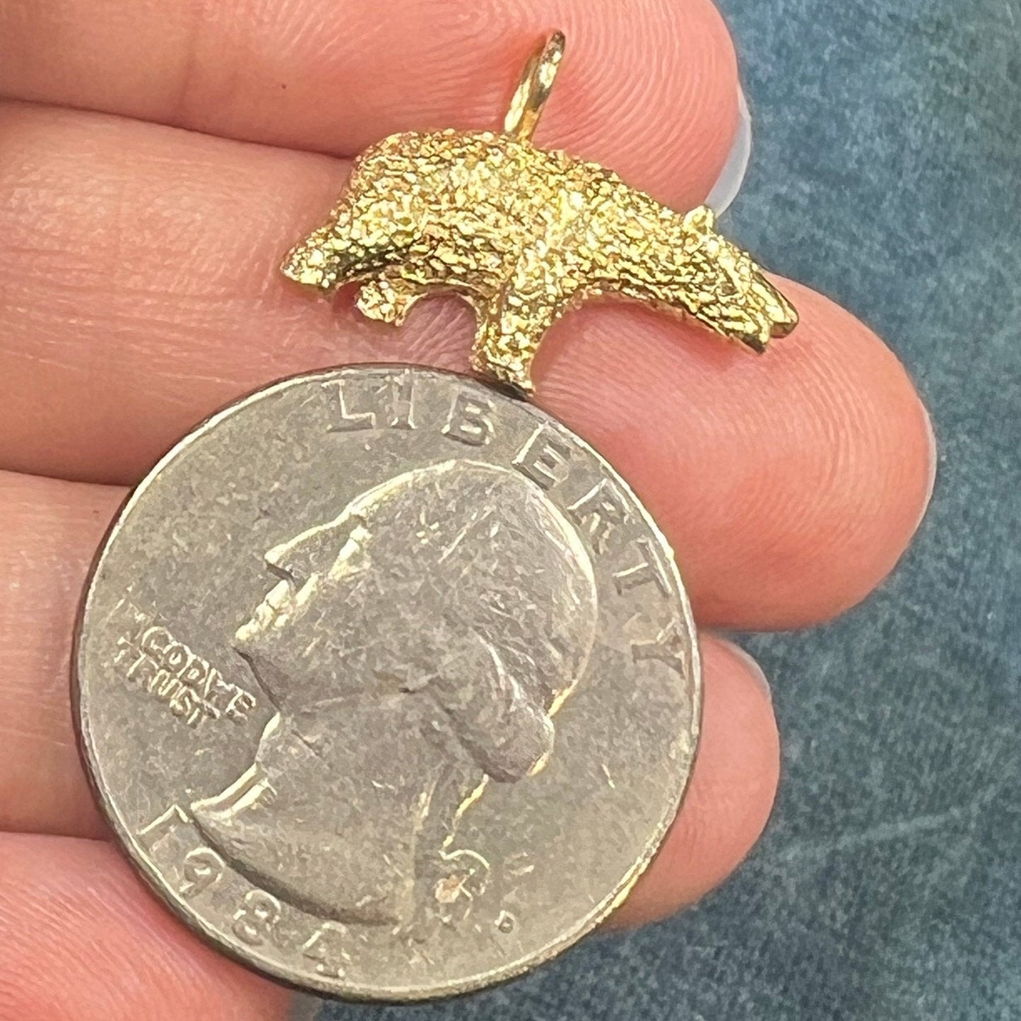 14k Yellow Gold Grizzly Bear Pendant. 3/4"