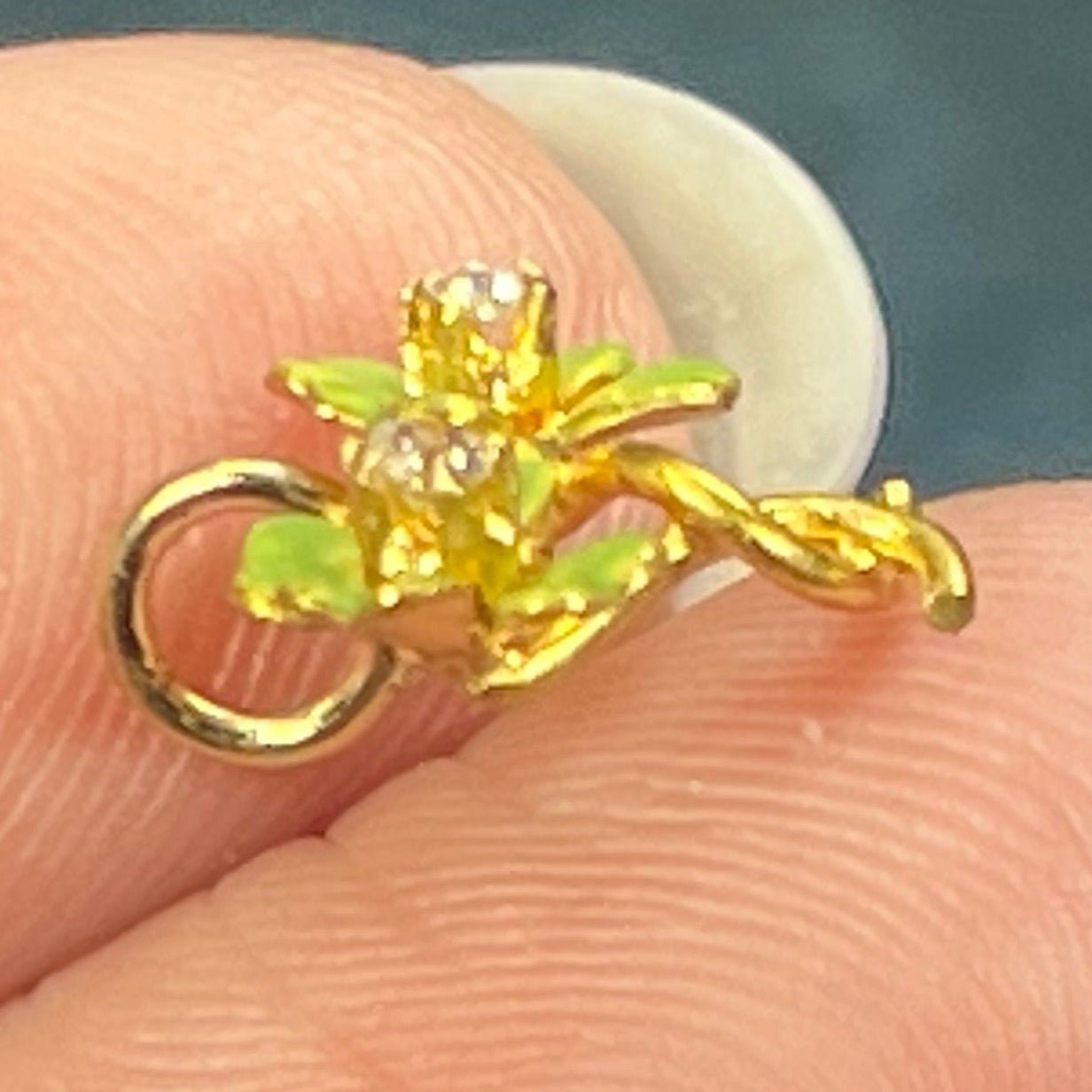 14k Yellow Gold Irish Lucky Shamrock Pendant w Diamonds. TINY!