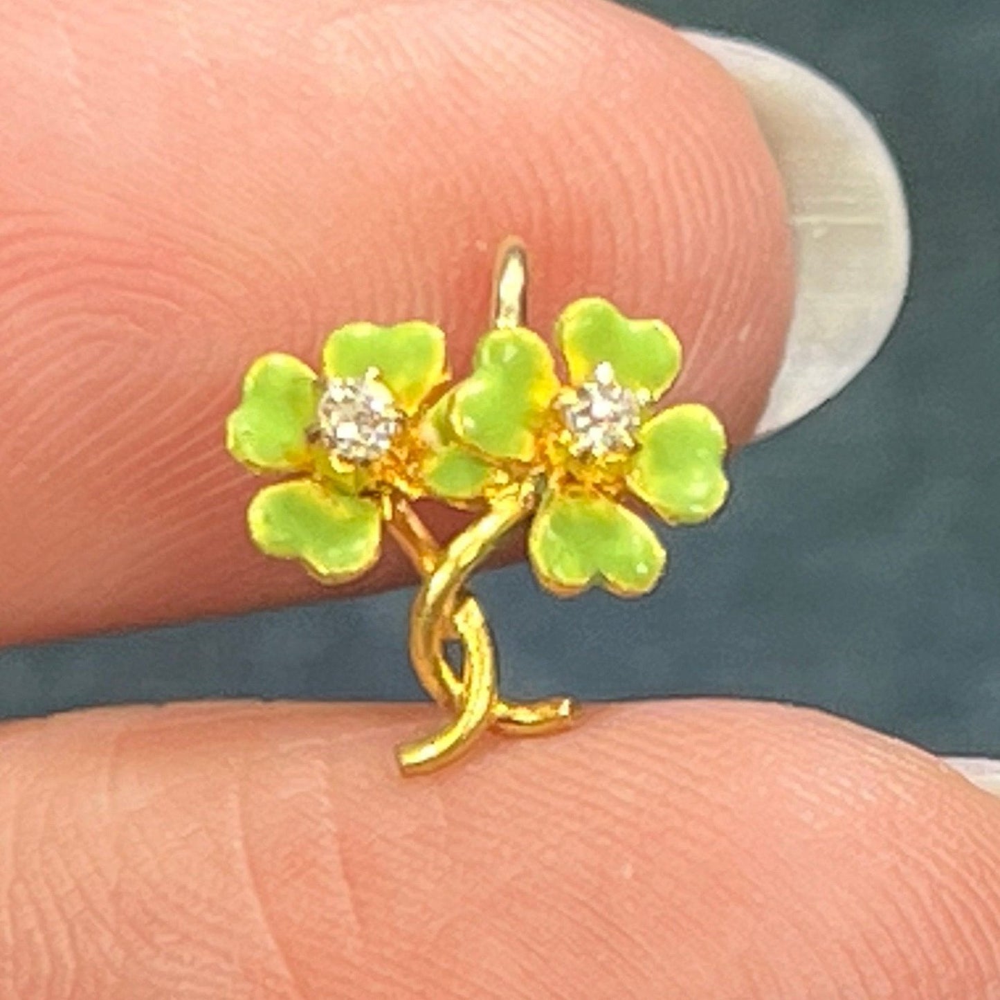 14k Yellow Gold Irish Lucky Shamrock Pendant w Diamonds. TINY!