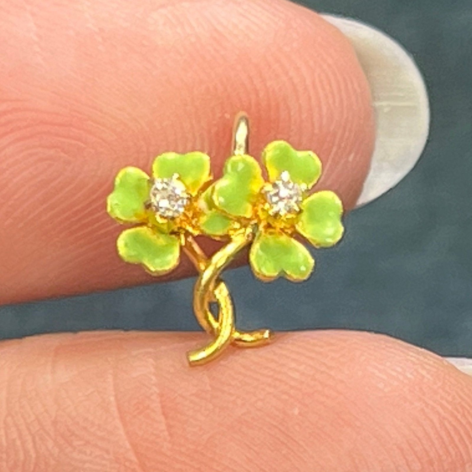 14k Yellow Gold Irish Lucky Shamrock Pendant w Diamonds. TINY!