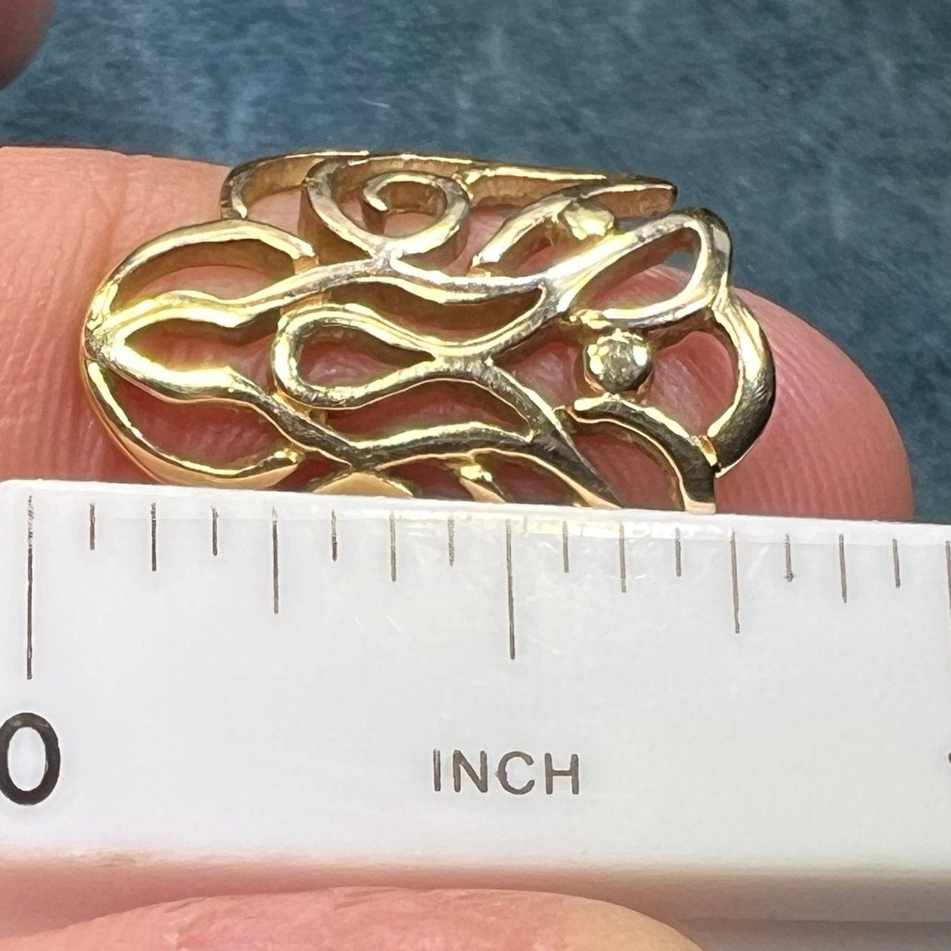 14k Yellow Gold James Avery Ascending Dove Ring. 3/4"