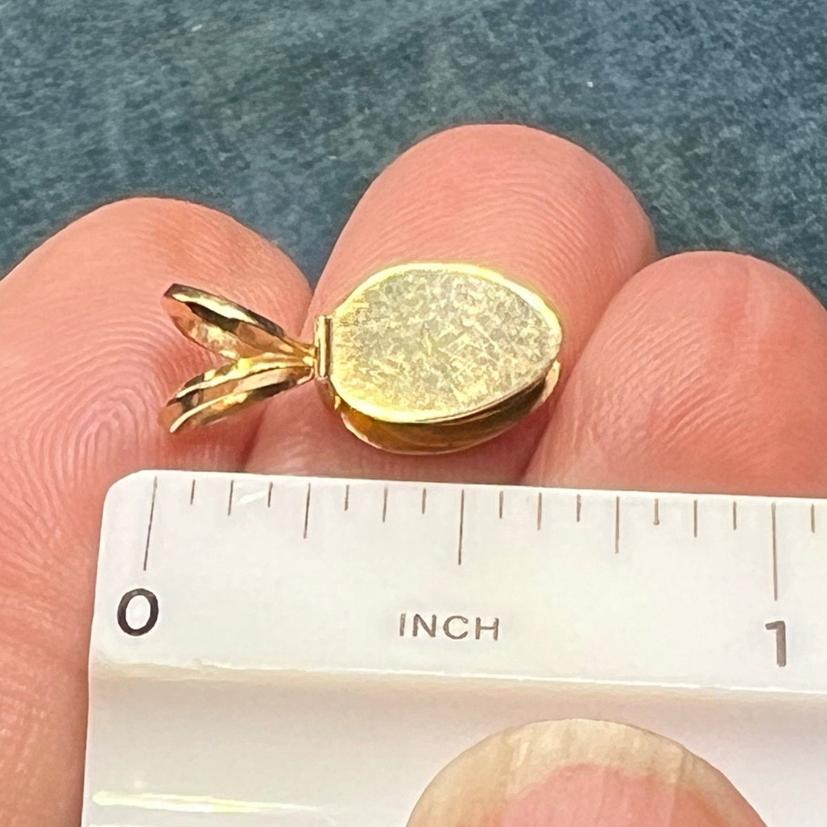 14k Yellow Gold Jeweler's LOUPE Magnifier Pendant. Opens! *TINY*