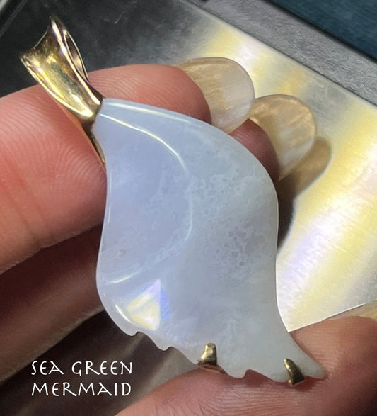 14k Yellow Gold Lavender Jade Carved Leaf Wing Pendant. 2"