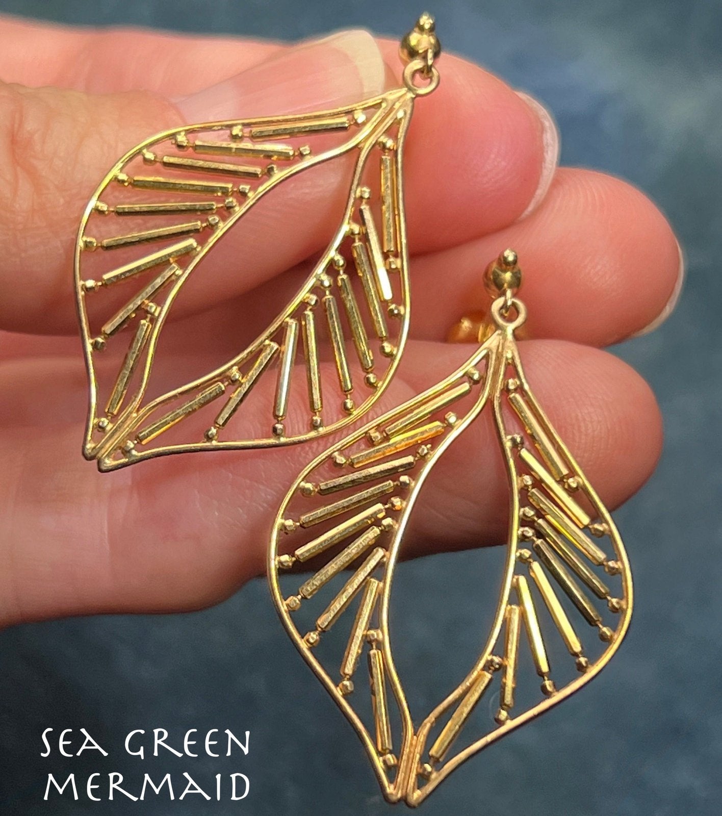 14k Yellow Gold Leaf Outline Statement Earrings. 1.5" Large