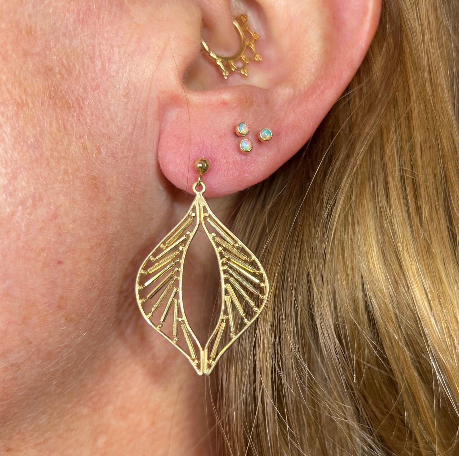 14k Yellow Gold Leaf Outline Statement Earrings. 1.5" Large