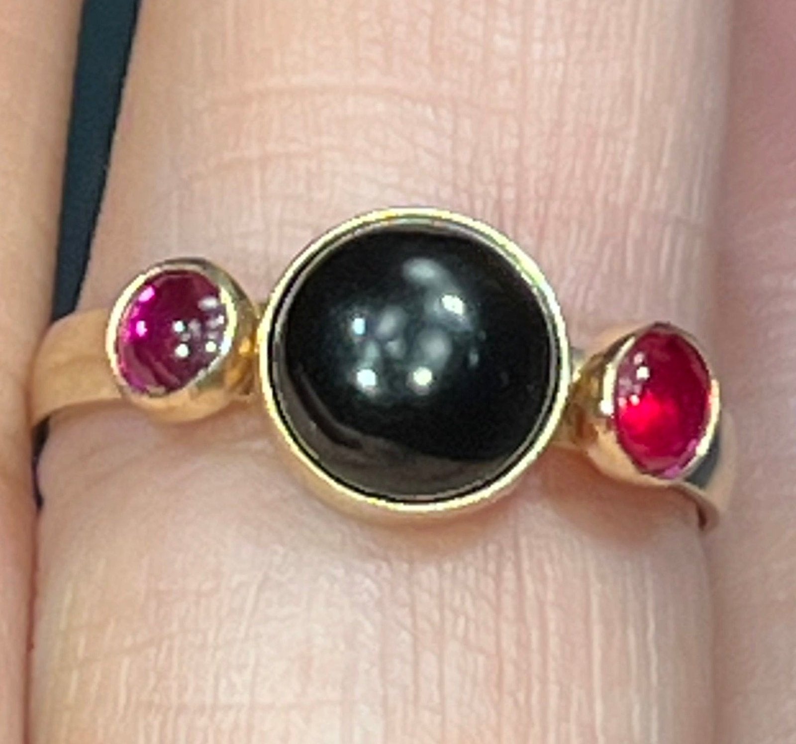 14k Yellow Gold Onyx + Pink Tourmaline Cabochon Ring. Bezel-Set