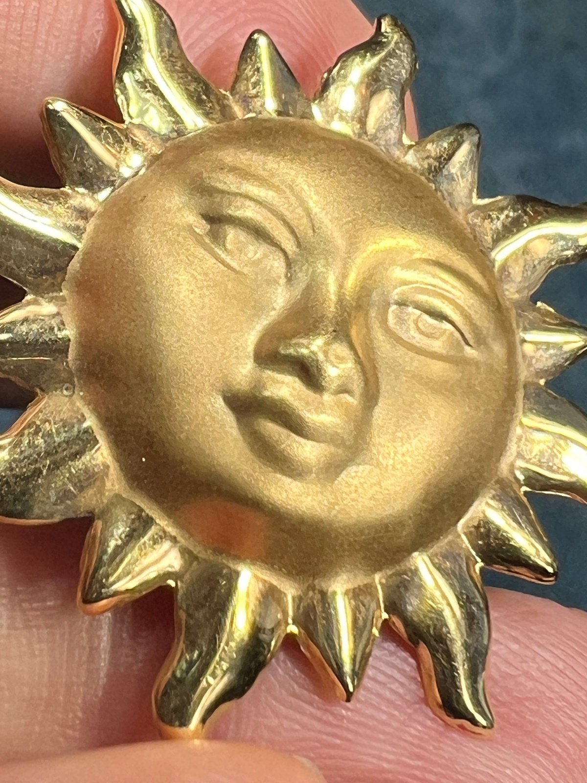 14k Yellow Gold Puffy Sun Burst Face Slide Pendant. 1.25" Medallion