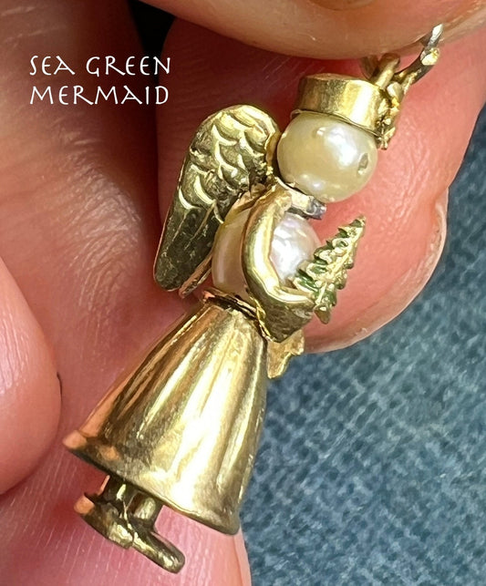 14k Yellow Gold Winged Angel w Christmas Tree Pendant. Tiny!