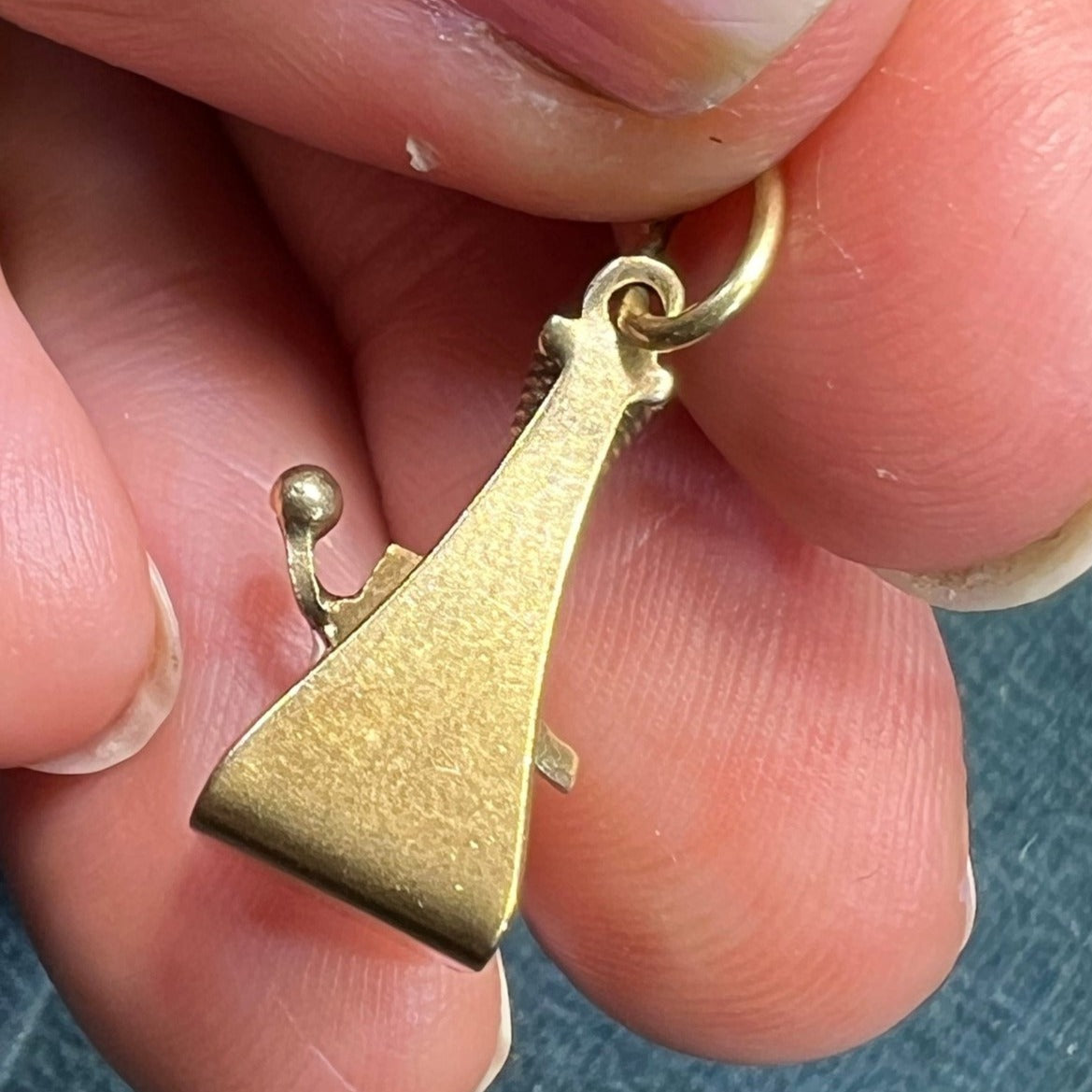 14k Gold 2 Tiny Basketball Players + Hoop Pendant. Enamel