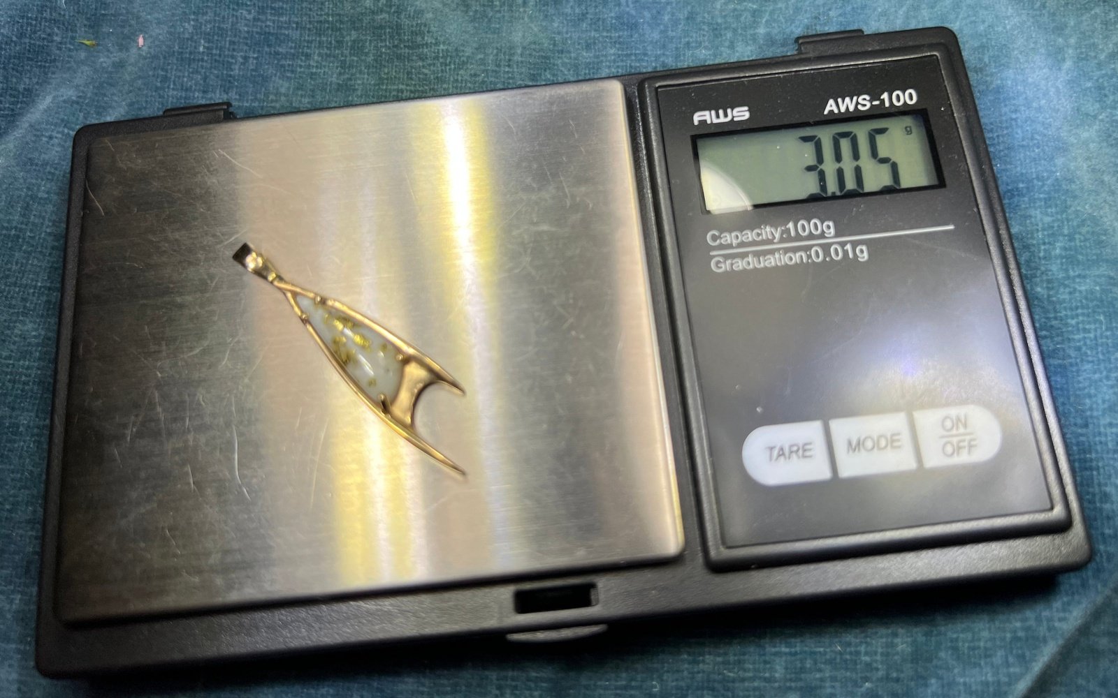 14k Gold ALASKAN Gold in Quartz Tribal Pendant. 1.7" *Video*