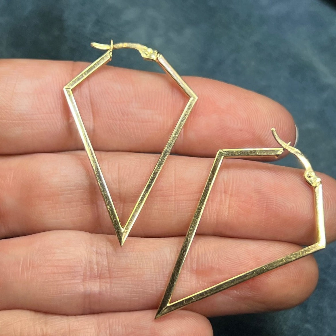 14k Gold Angled Geometric Diamond Shape Edgy Hoop Earrings. 2"