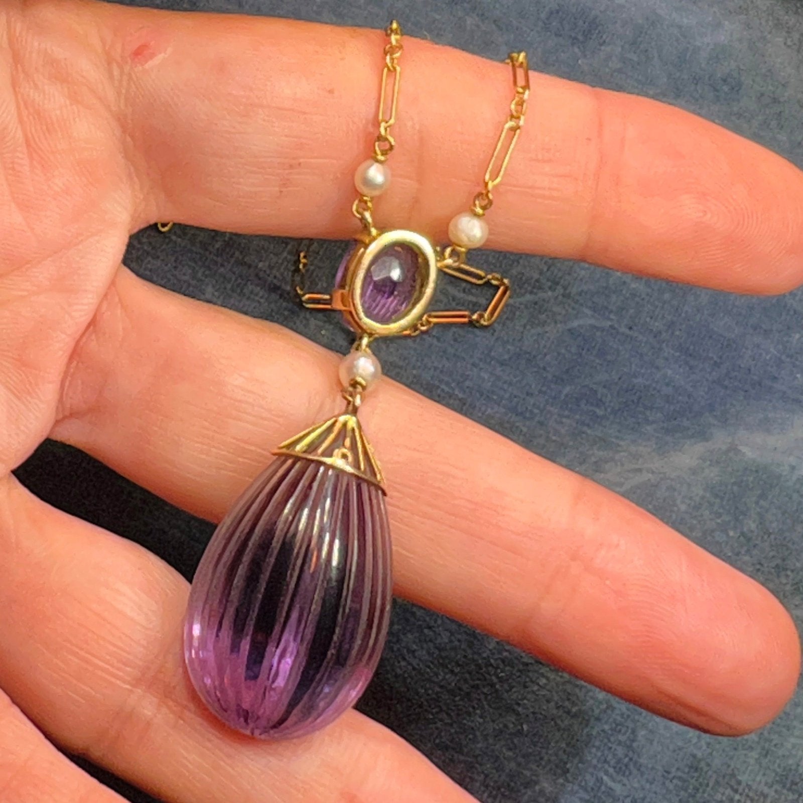Antique online amethyst pendant