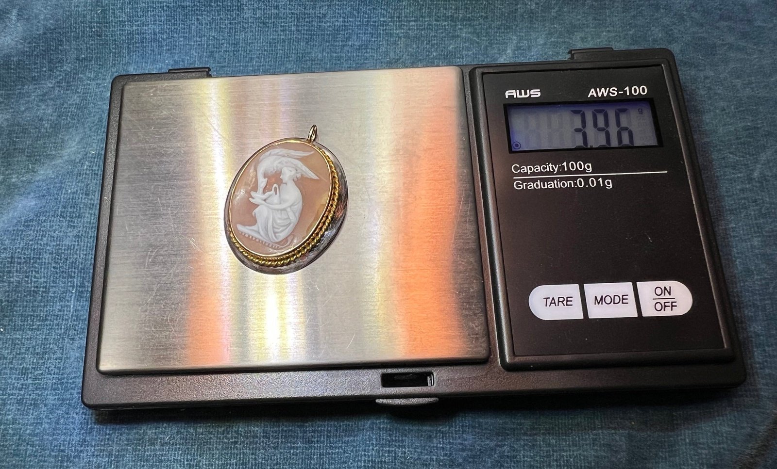 14k Gold Mythology Cameo Hebe Feeding Bird 1.3"