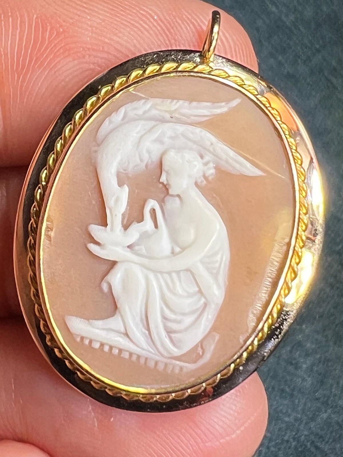 14k Gold Mythology Cameo Hebe Feeding Bird 1.3"