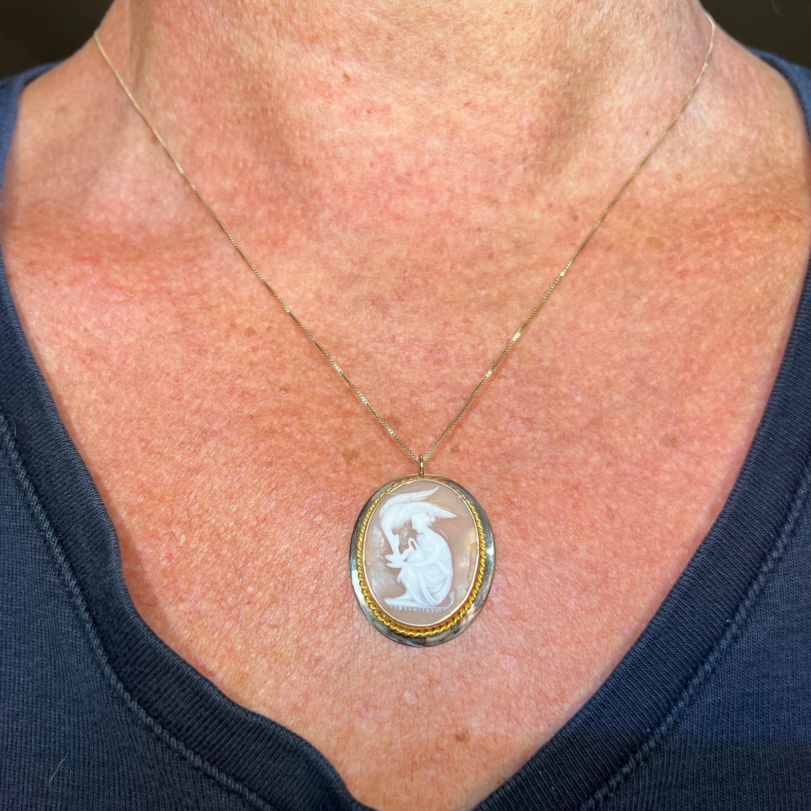 14k Gold Mythology Cameo Hebe Feeding Bird 1.3"