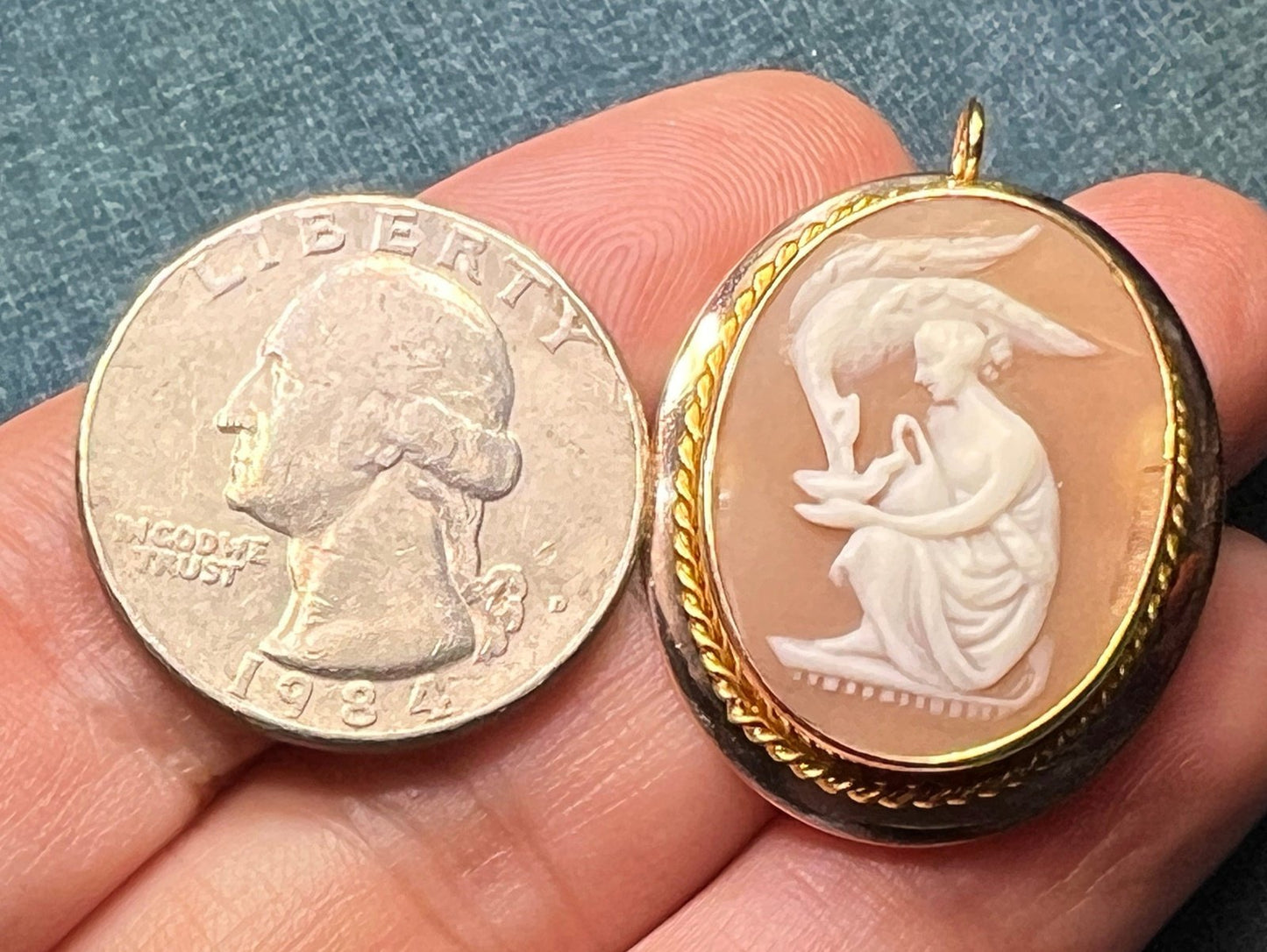 14k Gold Mythology Cameo Hebe Feeding Bird 1.3"