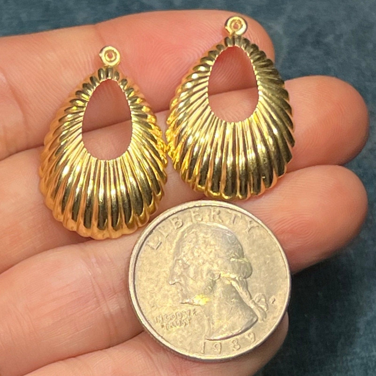 14k Gold Ribbed Shrimp Shell Earring Jacket Enhancers. 1.2" Teardrops