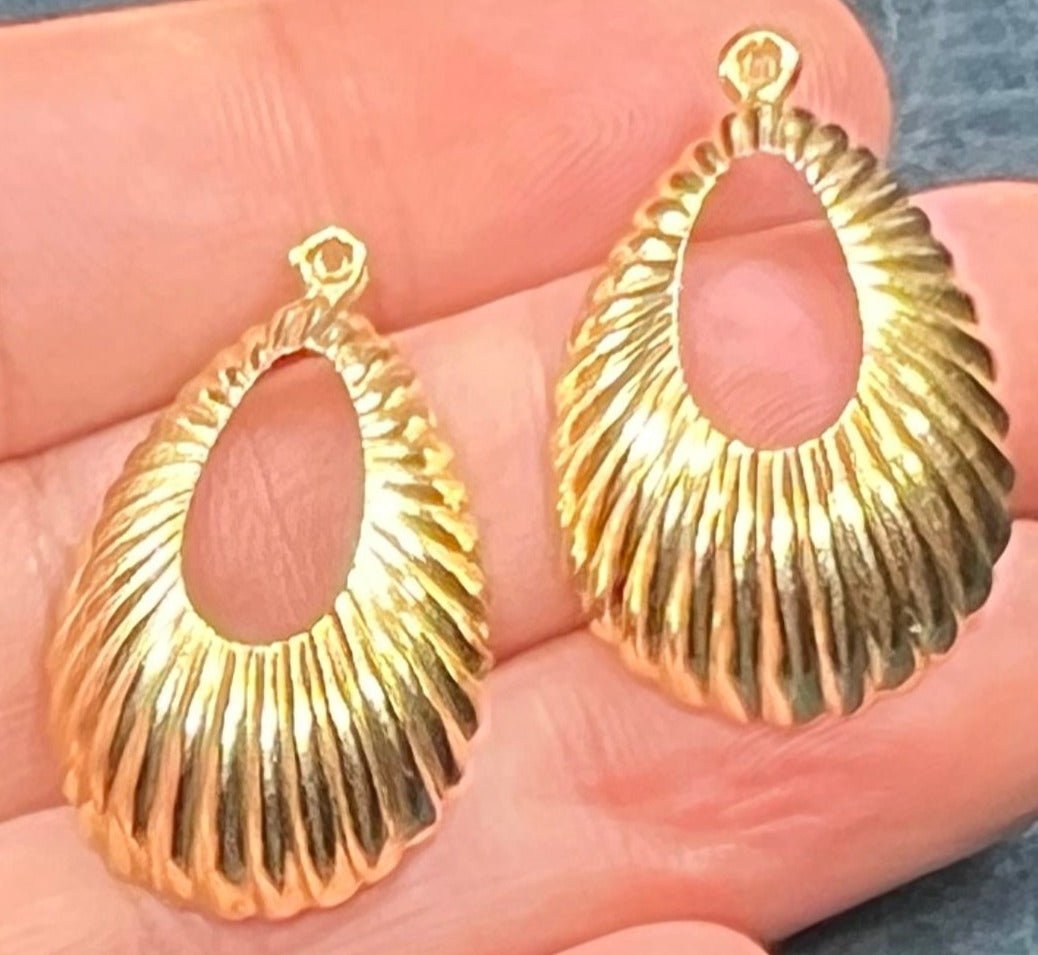 14k Gold Ribbed Shrimp Shell Earring Jacket Enhancers. 1.2" Teardrops