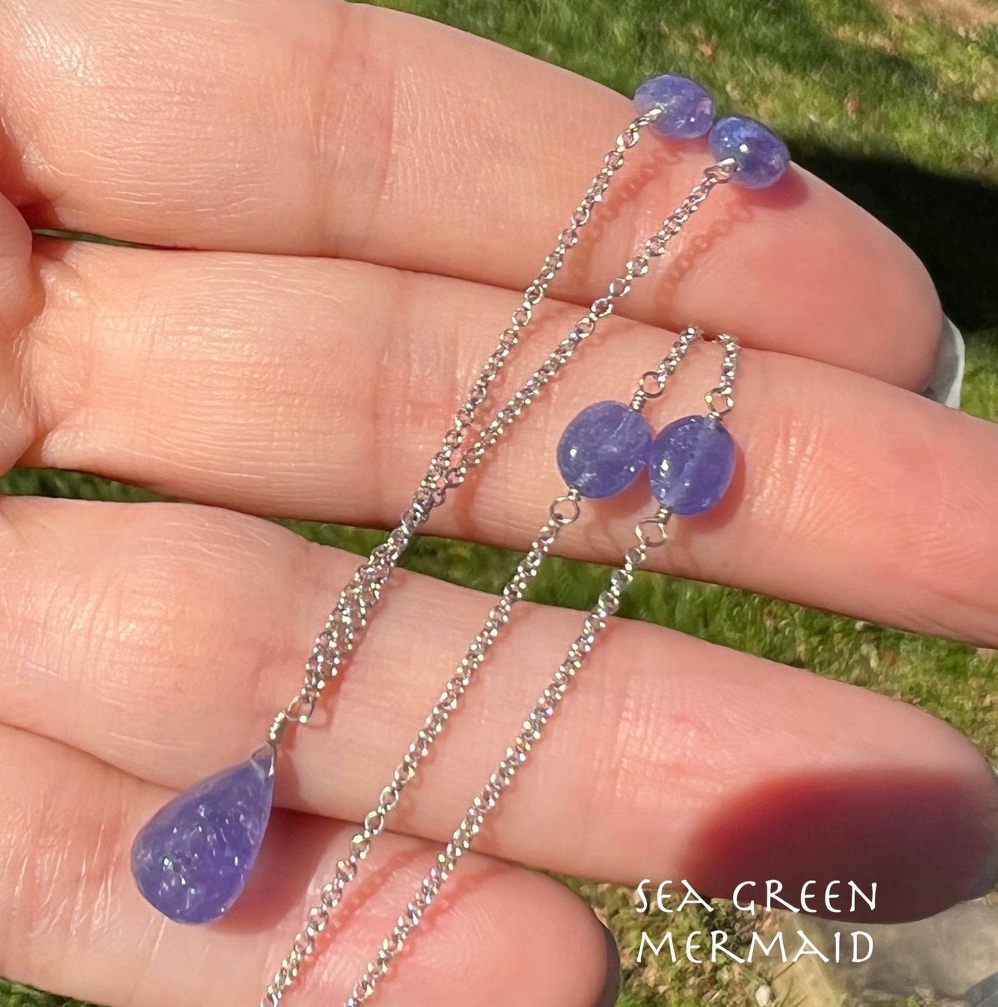 14k Gold Tanzanite Cabochon Necklace w Droplet Pendant. Periwinkle!