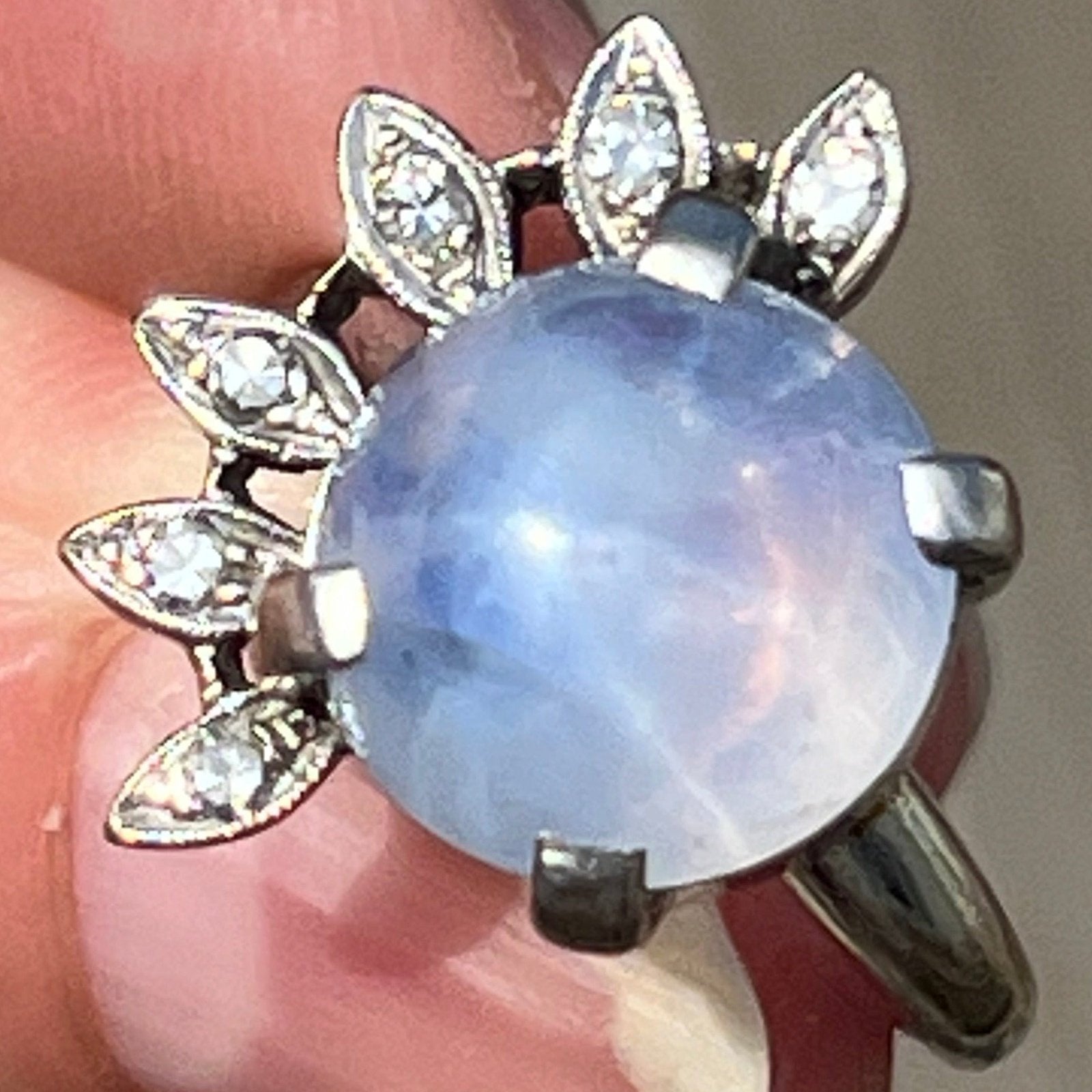 14k White Gold 8 Ct Lavender Gray Star Sapphire Ring w Diamond Halo *Video*