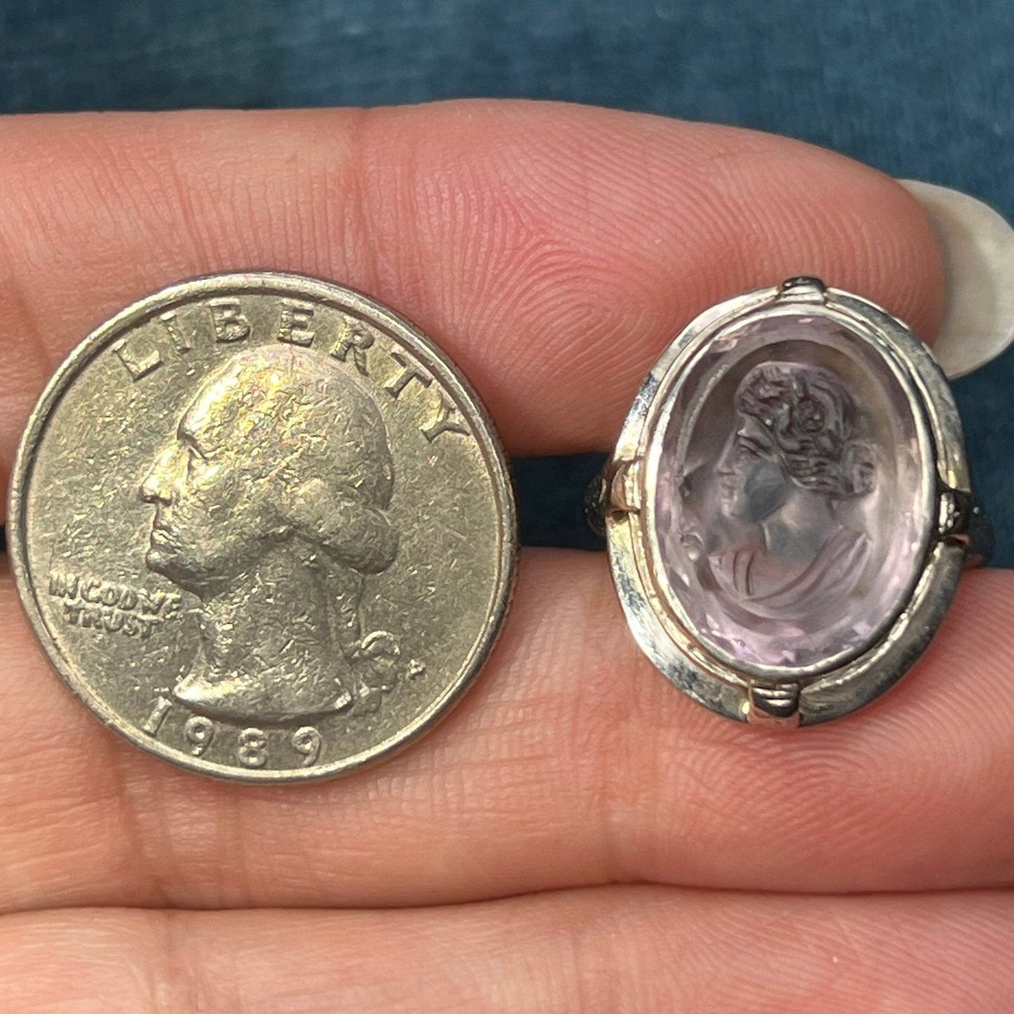 14k White Gold Lavender Amethyst Cameo Ring. Antique