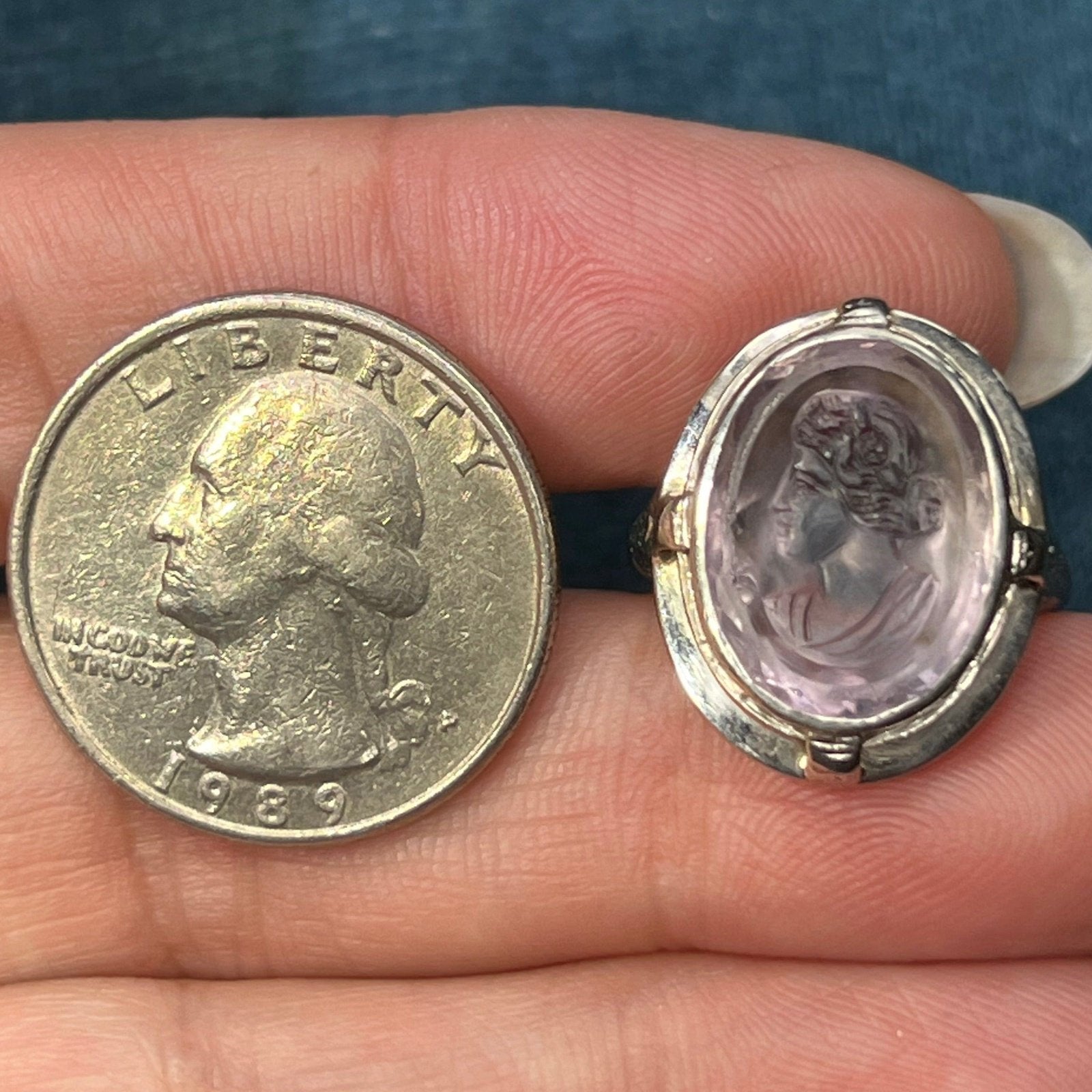 14k White Gold Lavender Amethyst Cameo Ring. Antique