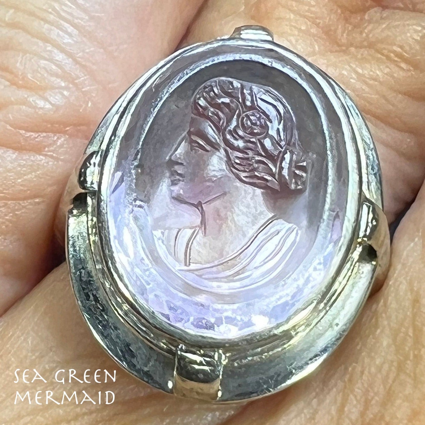 14k White Gold Lavender Amethyst Cameo Ring. Antique