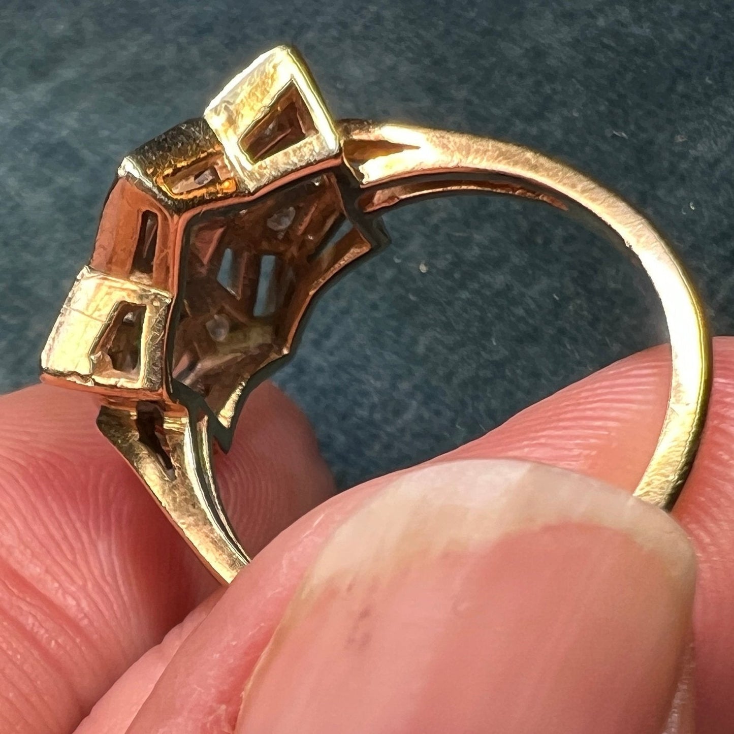 14k White Gold Rose-Cut Diamond Shield Ring. Art Deco