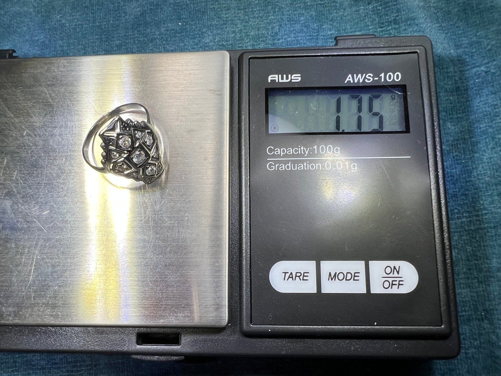 14k White Gold Rose-Cut Diamond Stepped Shield Ring. Art Deco