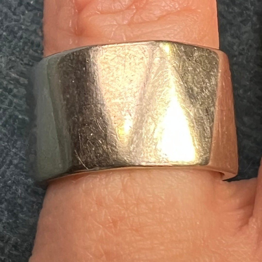 14k White Gold Zig Zag Wide Cigar Band Ring. 10mm + 7g