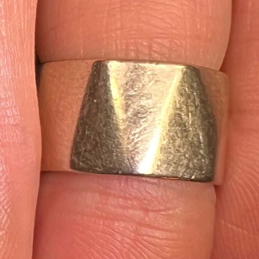 14k White Gold Zig Zag Wide Cigar Band Ring. 10mm + 7g