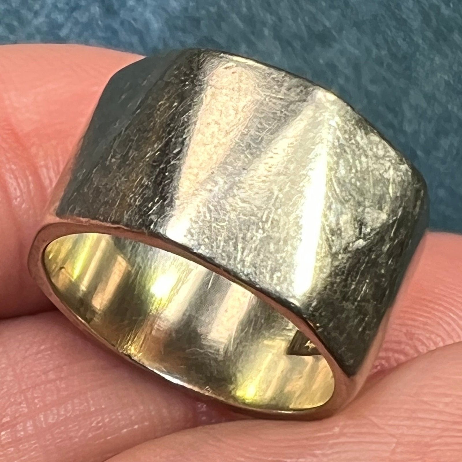 14k White Gold Zig Zag Wide Cigar Band Ring. 10mm + 7g