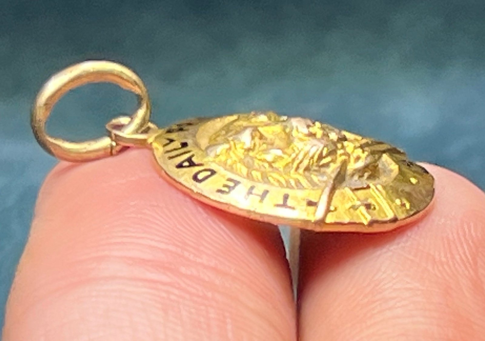 14k Yellow Gold 1930 Daily Princetonian Pendant. Tiger w Feather Quill
