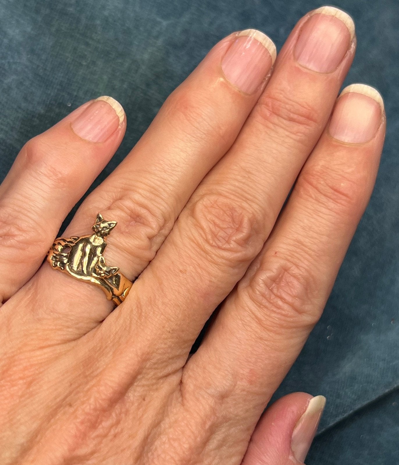 14k Yellow Gold 2 Siamese Cats Ring. OOAK