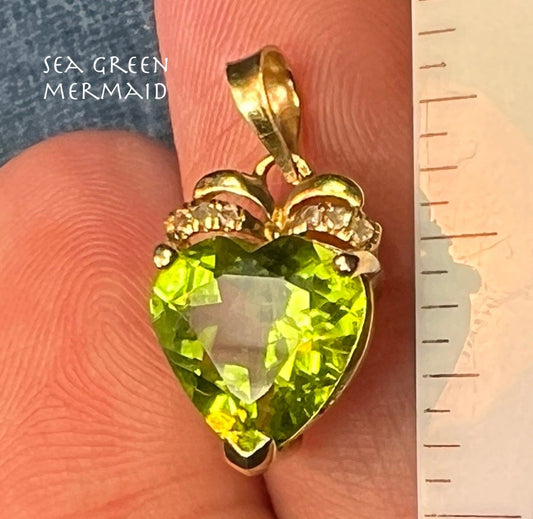 14k Yellow Gold 4 Ct Natural PERIDOT Heart Pendant w Diamonds