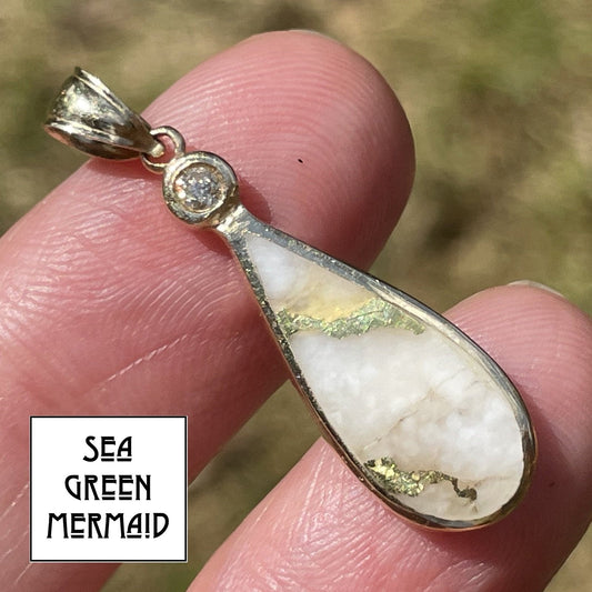 14k Yellow Gold ALASKA Gold-in-Quartz Pendant w Diamond. Teardrop