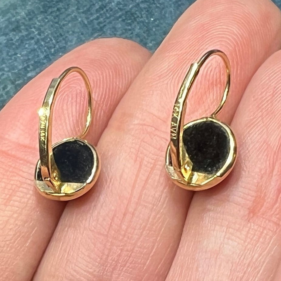 14k Yellow Gold Black Onyx Cabochon Leverback Earrings