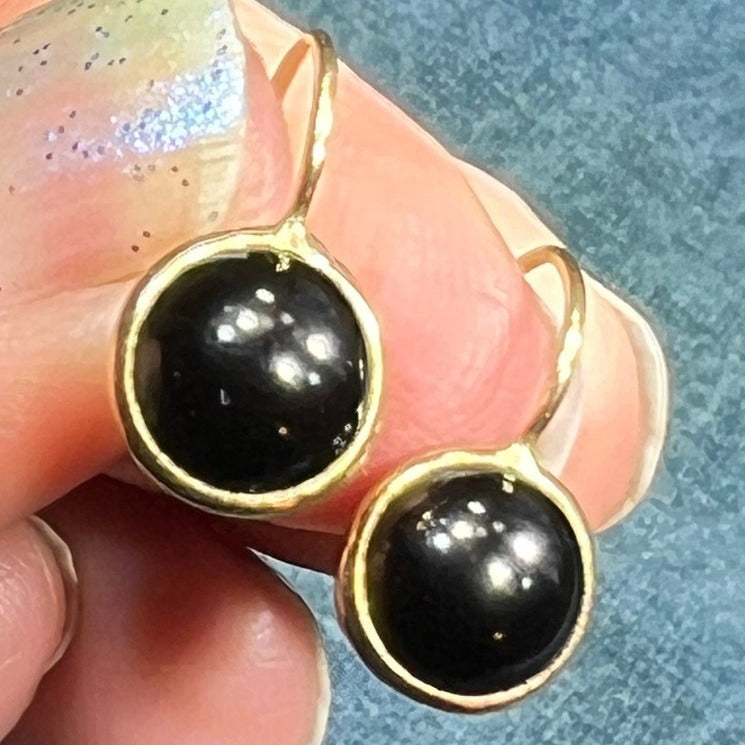 14k Yellow Gold Black Onyx Cabochon Leverback Earrings