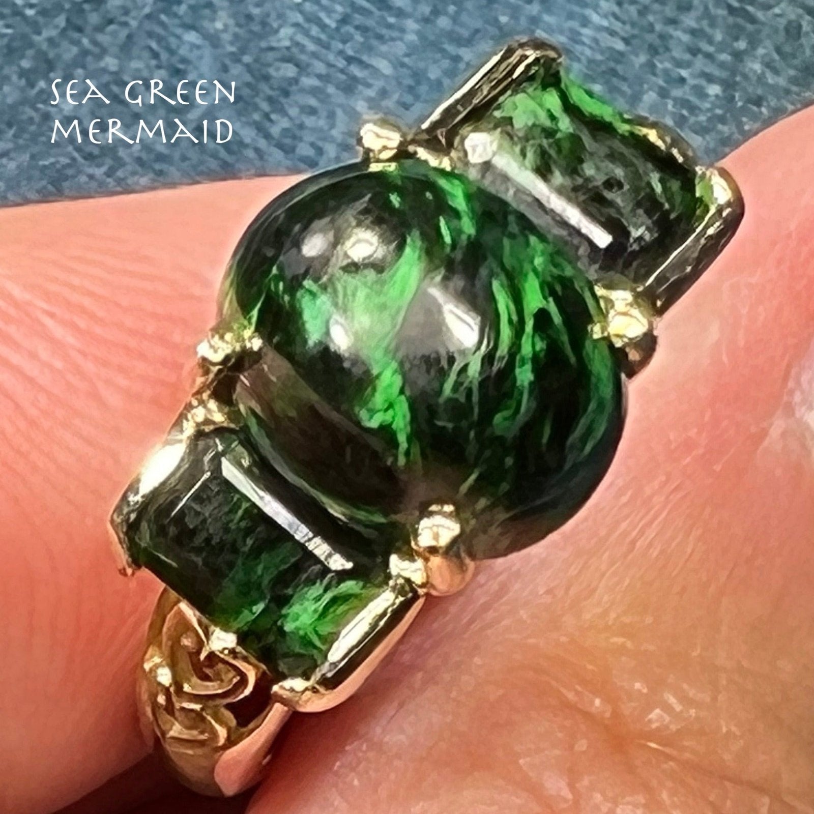 14k Yellow Gold Burmese "Maw Sit Sit" Jade Ring. *Rare*