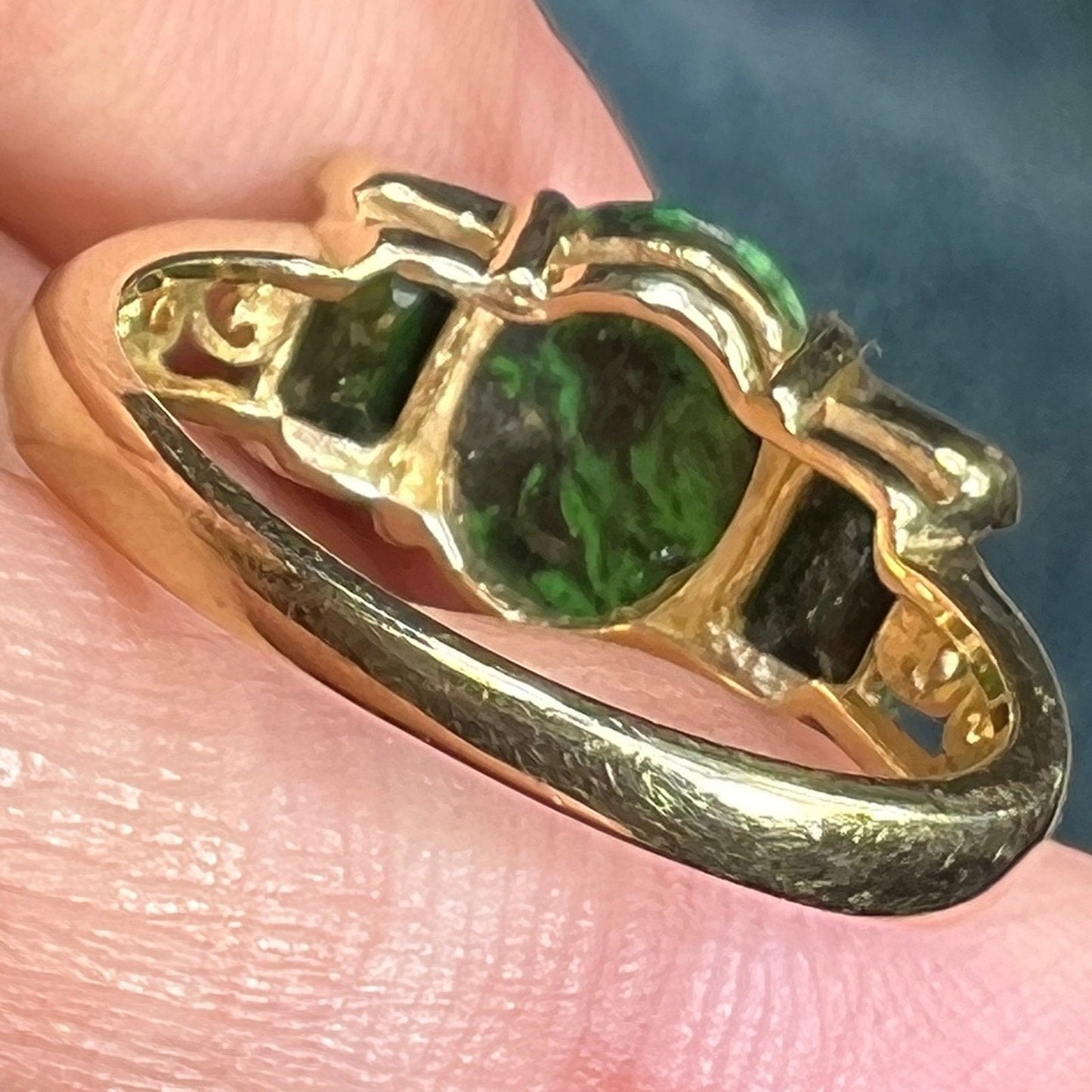 14k Yellow Gold Burmese "Maw Sit Sit" Jade Ring. *Rare*