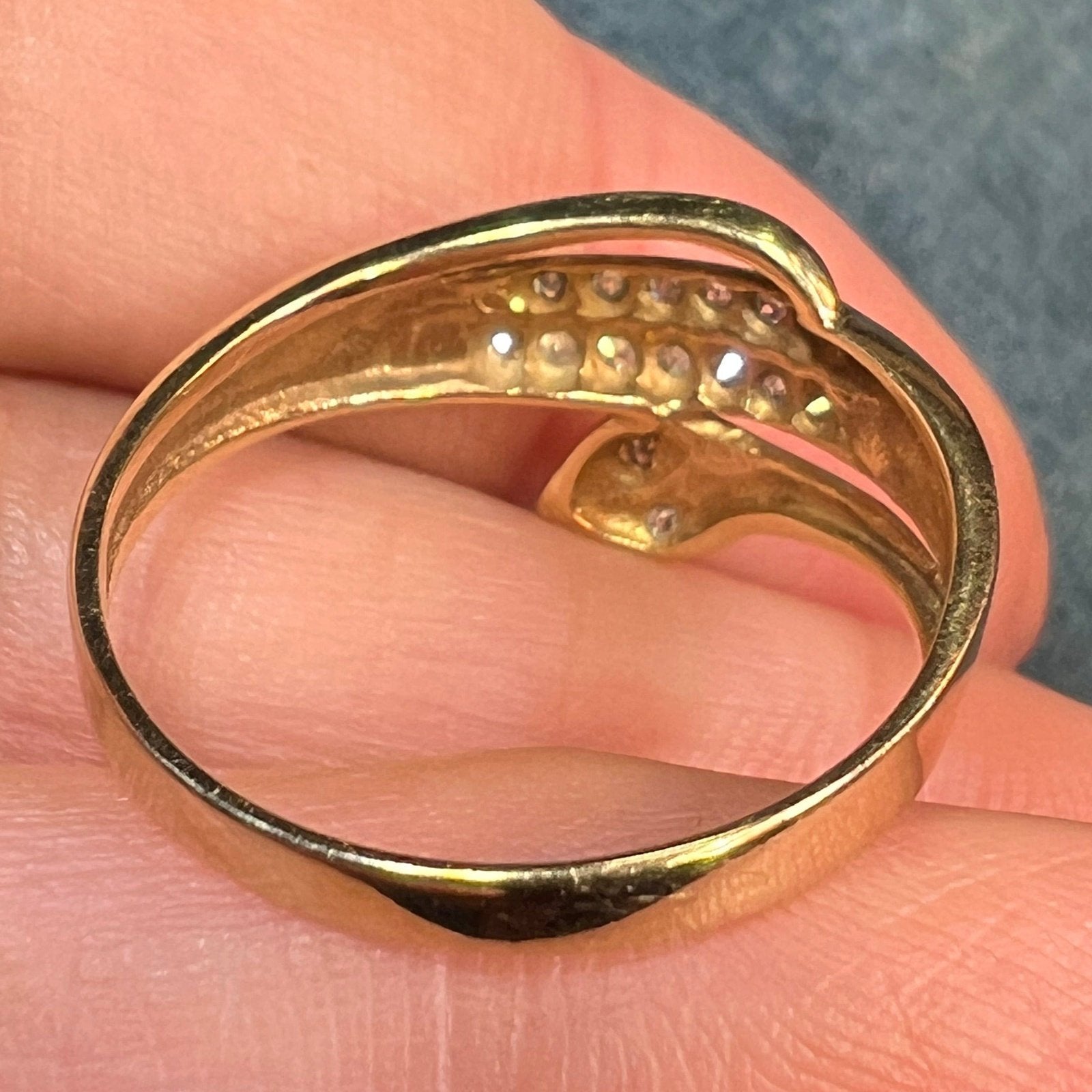 14k Yellow Gold Coiled Snake Ring w Diamond Eyes Nose & Tail