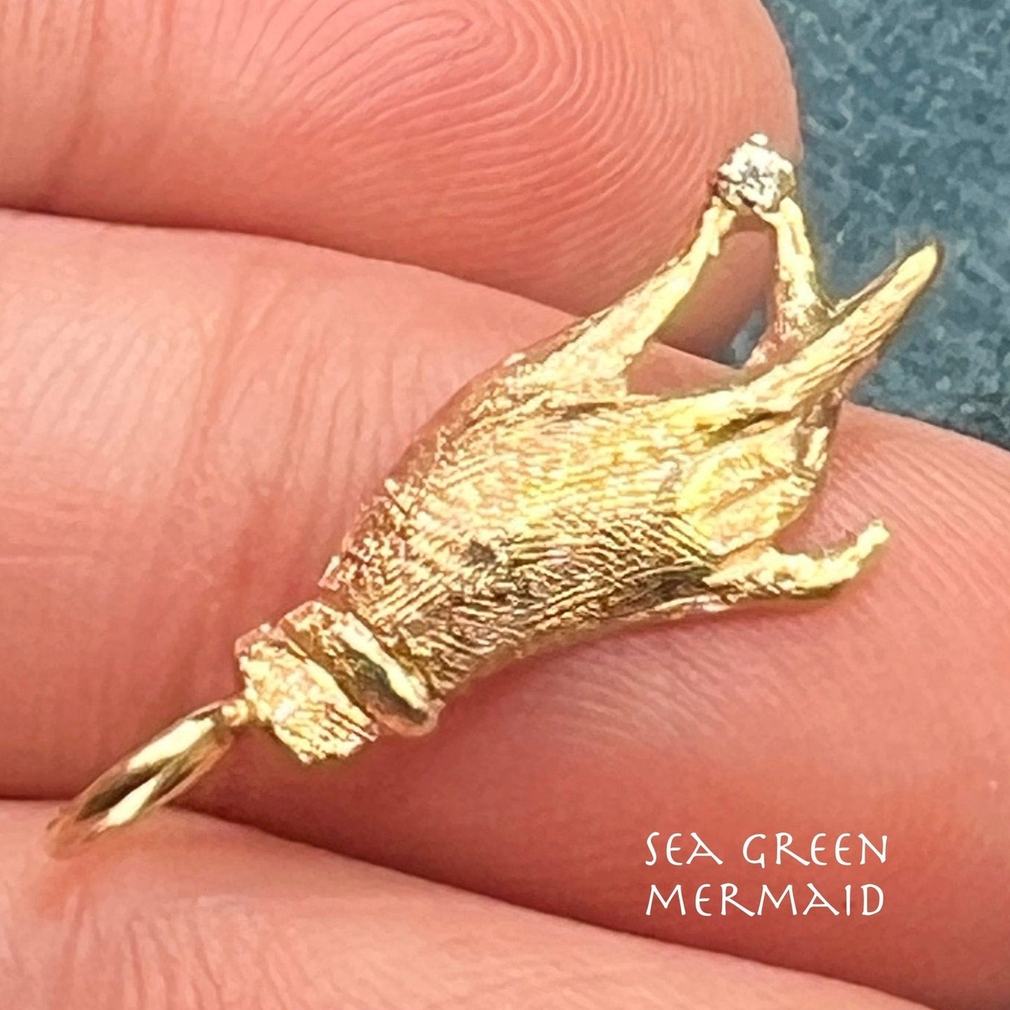 14k Yellow Gold & Diamond Antique HAND Pendant