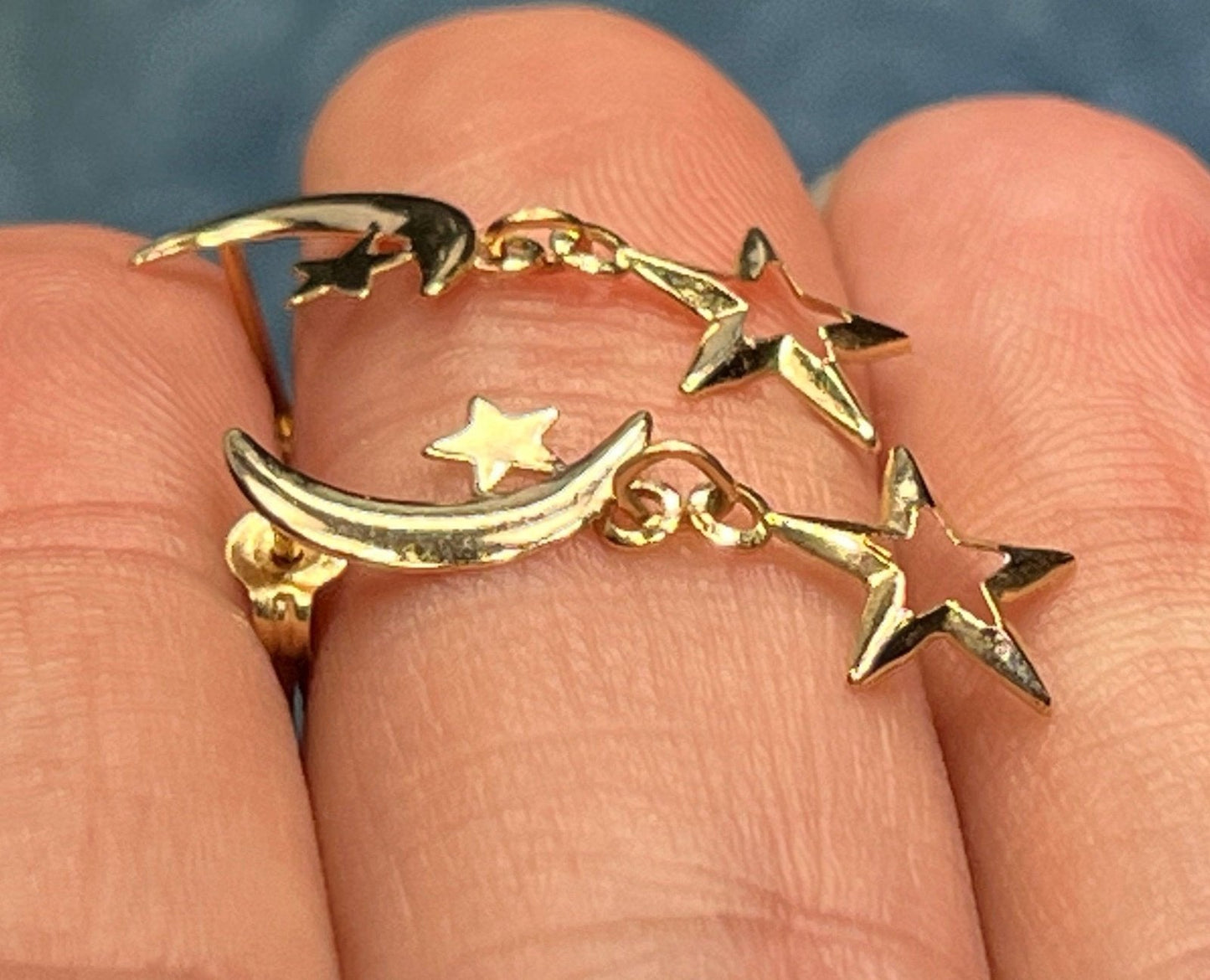 14k Yellow Gold Earrings w Dangly Crescent Moon & Stars.