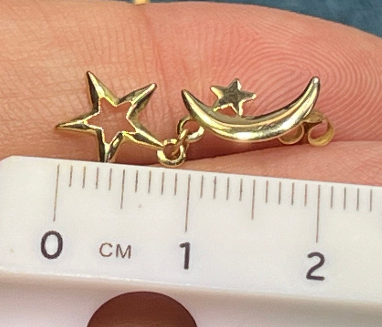 14k Yellow Gold Earrings w Dangly Crescent Moon & Stars.