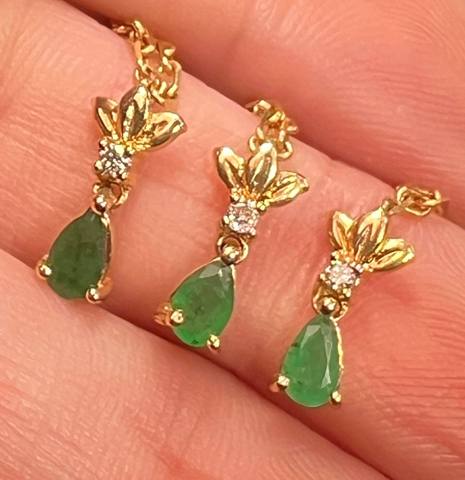 14k Yellow Gold Emerald Teardrop & Diamond Necklace. Festoon Bib